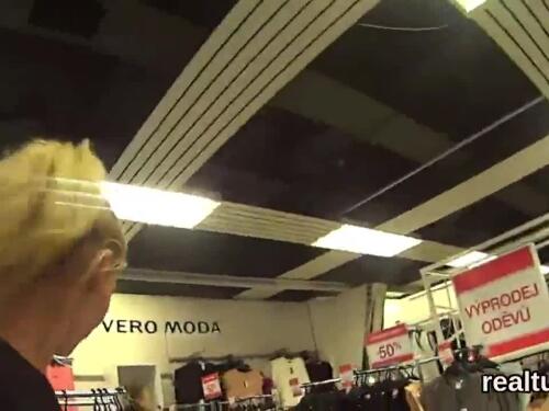Big ass thicc blonde gets a fuck in the fuck store